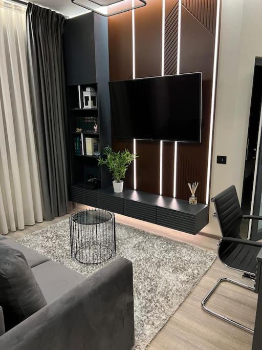 Ath Modern Homes - Luxury Apartment In The City Center Iasi Exterior foto